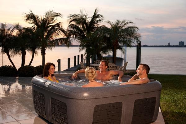 Dream Maker Spa Hot Tub from Classic Pool Spa